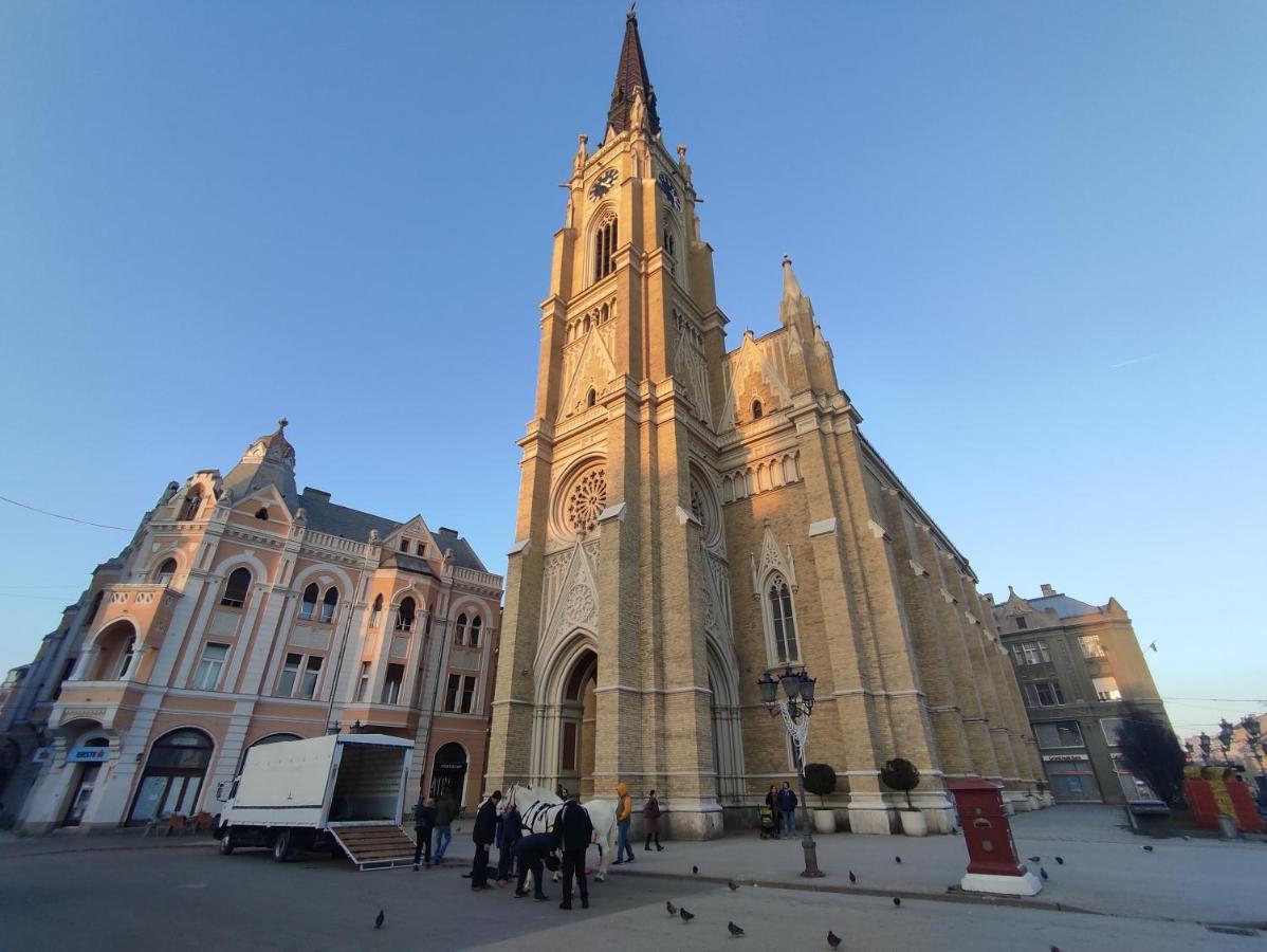 Woody Apartment Novi Sad Exterior photo
