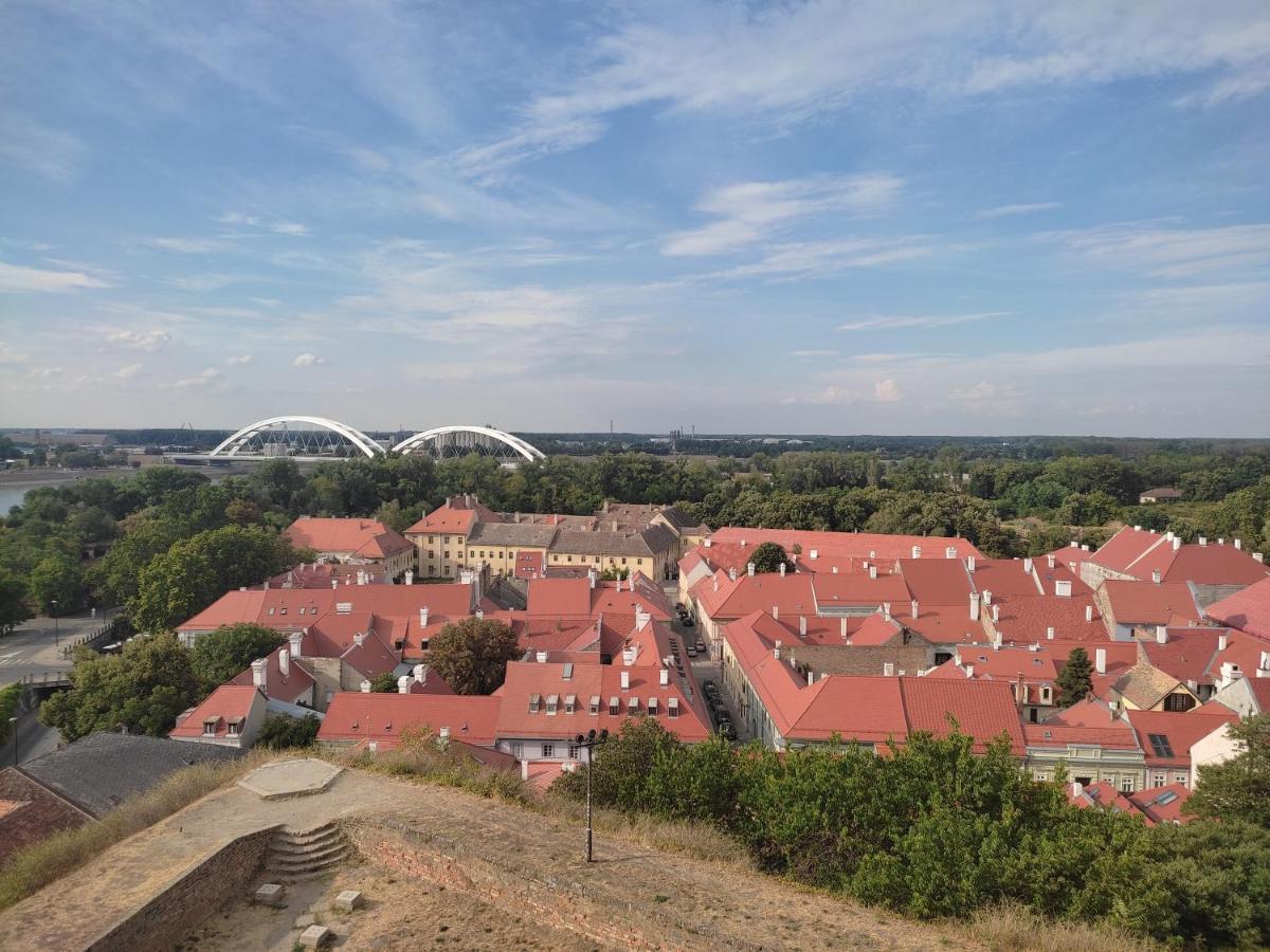 Woody Apartment Novi Sad Exterior photo